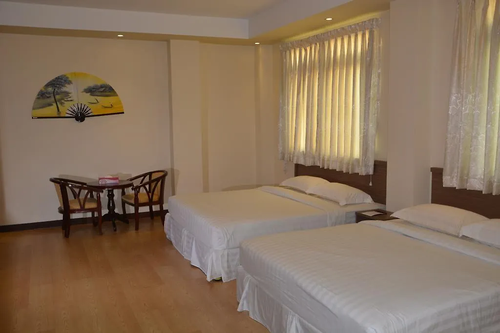 יאנגון Mr. Lee Hotel מיאנמר