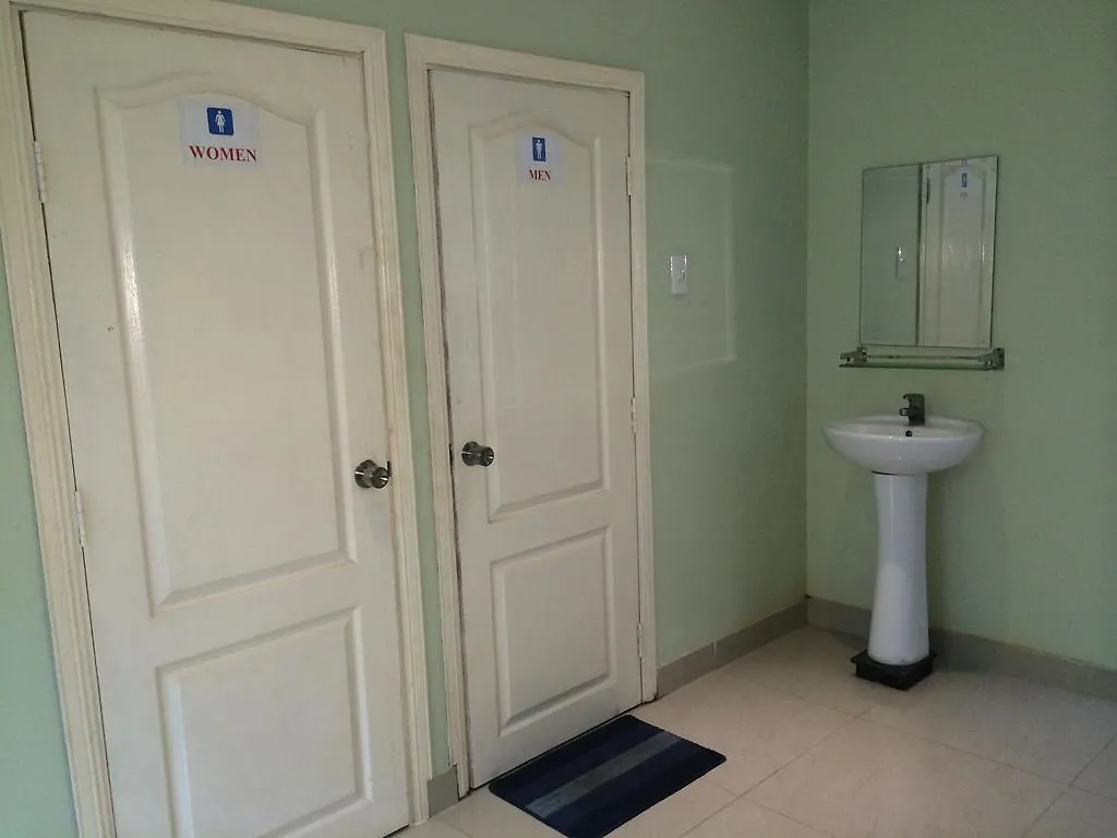 יאנגון Mr. Lee Hotel