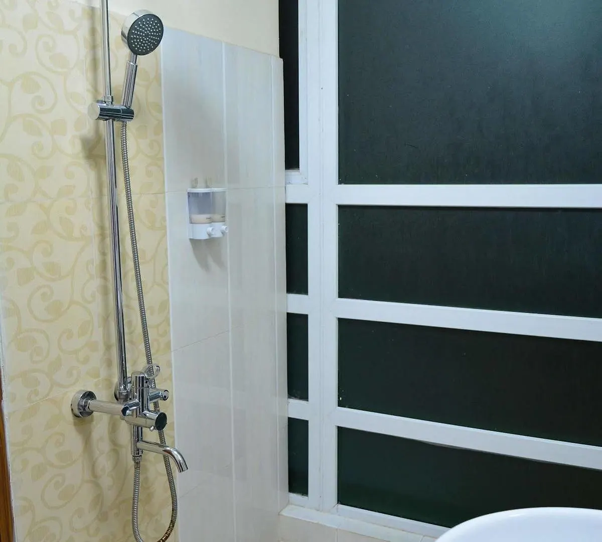 יאנגון Mr. Lee Hotel