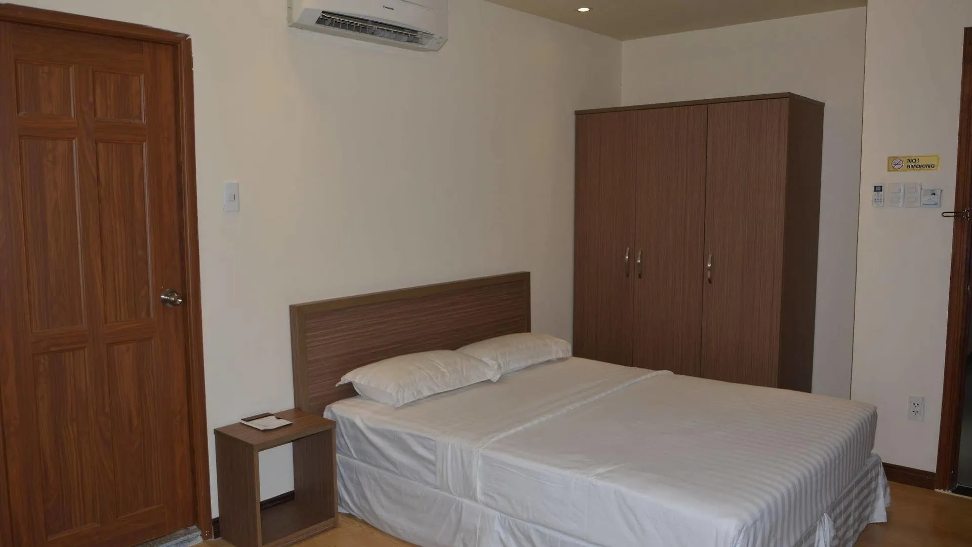 יאנגון Mr. Lee Hotel