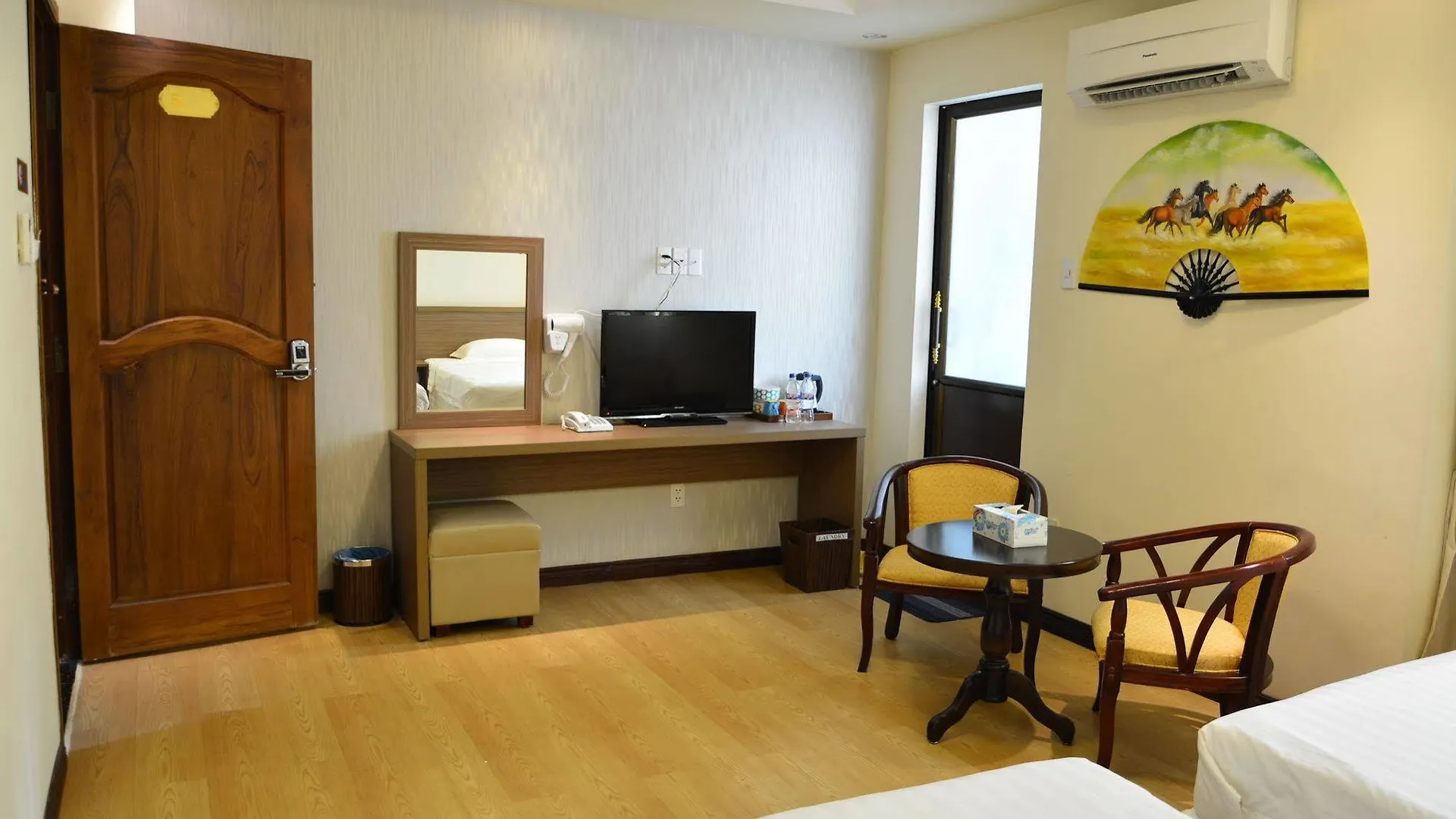 Mr. Lee Hotel Γιανγκόν